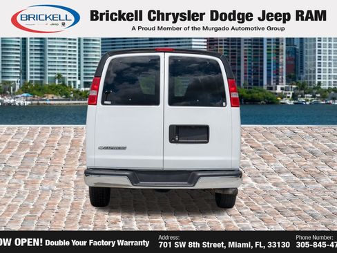 Used 2017 Chevrolet Express 2500 RWD image 7