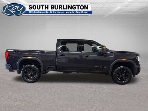 Used 2025 GMC Sierra 2500 AT4 w/ AT4 Preferred Package AWD/4WD image 8