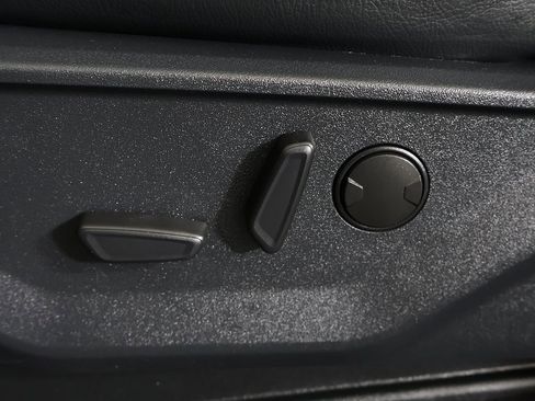 Used 2024 Ford F150 XLT w/ Equipment Group 302A MID image 33