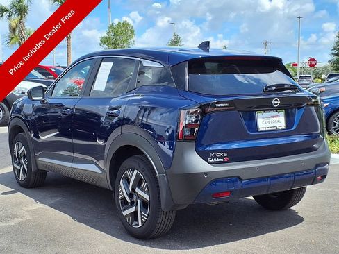 Used 2025 Nissan Kicks SV FWD image 5