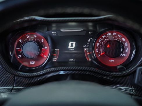 Used 2019 Dodge Challenger SRT Hellcat Redeye image 26