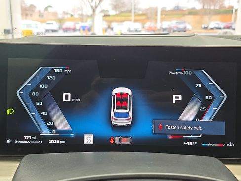 Used 2025 BMW X7 M60i w/ Executive Package image 20