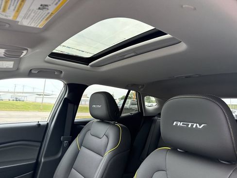 New 2026 Chevrolet Trax ACTIV w/ Sunroof Package FWD image 12