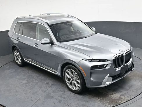 Used 2024 BMW X7 xDrive40i AWD/4WD image 24