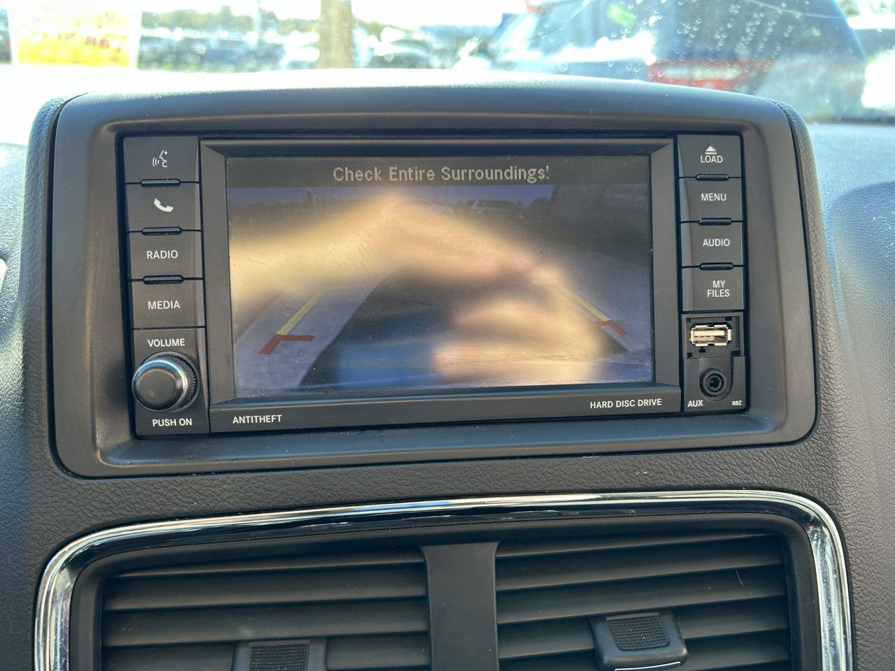 Used 2018 Dodge Grand Caravan SE FWD image 22