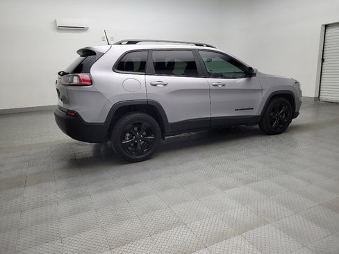 Used 2020 Jeep Cherokee Latitude Plus image 10