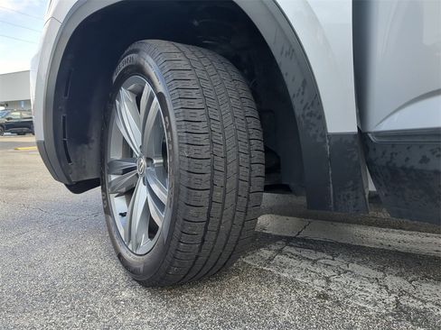 Used 2019 Volkswagen Atlas SE w/ Towing Package image 36