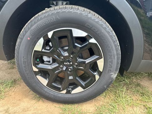 New 2025 Kia Sorento S w/ Panoramic Sunroof Package image 17