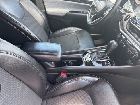 Used 2022 Jeep Compass Latitude w/ Convenience Group FWD image 27