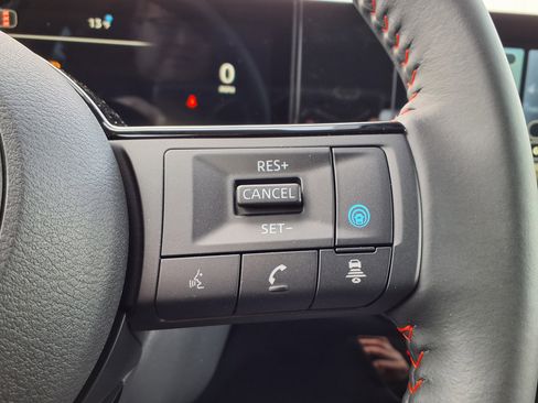 New 2026 Nissan Kicks SR w/ Cold Weather Package AWD/4WD image 40