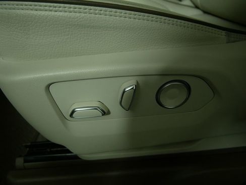 Used 2024 GMC Yukon Denali AWD/4WD image 20