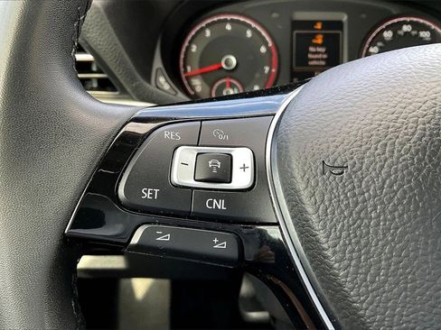 Used 2022 Volkswagen Passat 2.0T SE image 20