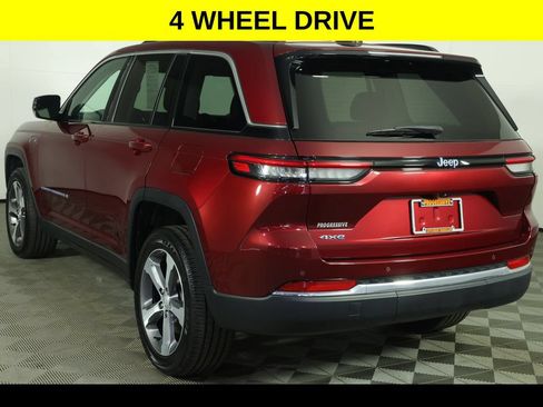 Used 2024 Jeep Grand Cherokee Limited 4xe AWD/4WD image 6