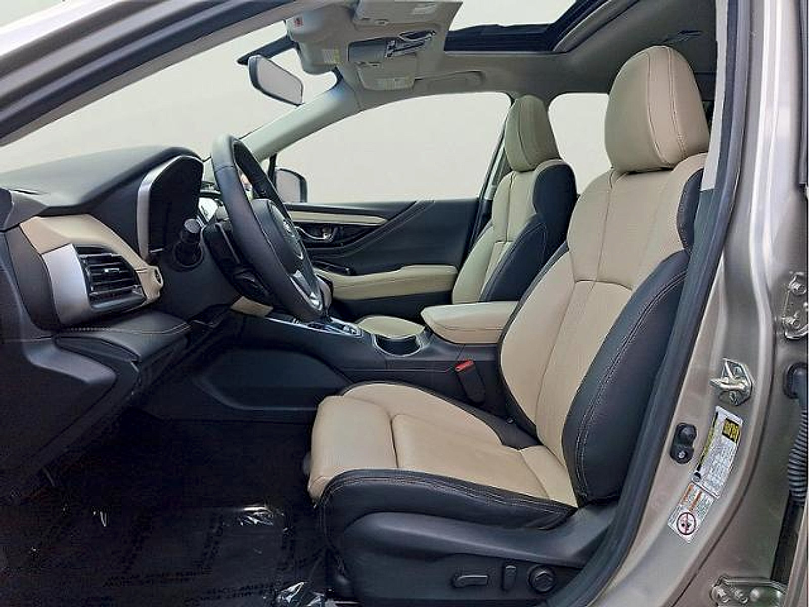 Used 2020 Subaru Outback Limited AWD/4WD image 14