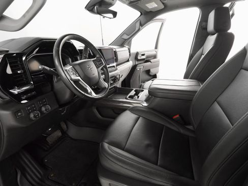 Used 2024 Chevrolet Silverado 2500 LTZ w/ LTZ Plus Package image 13