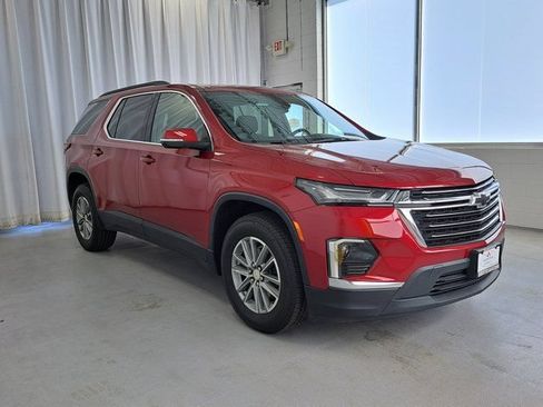 Used 2022 Chevrolet Traverse LT FWD image 4