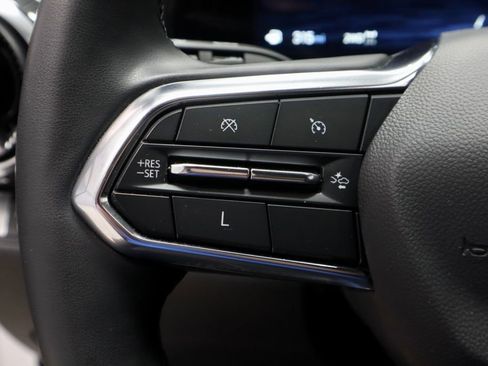 Used 2025 Chevrolet Equinox LT AWD/4WD image 29