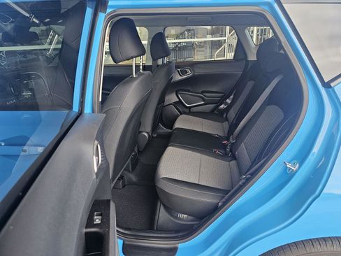 Used 2023 Kia Soul EX image 16