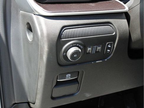 Certified 2023 Jeep Wagoneer 4WD image 15