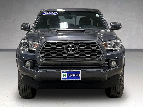 Used 2022 Toyota Tacoma TRD Sport AWD/4WD image 2