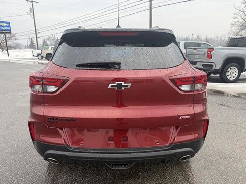 Used 2023 Chevrolet TrailBlazer RS w/ Sun and Liftgate Package image 7