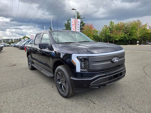 New 2025 Ford F150 Lightning Flash AWD/4WD image 3