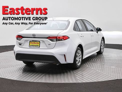 Used 2024 Toyota Corolla LE FWD image 5