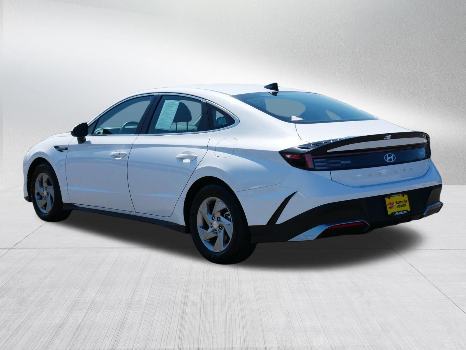 Certified 2026 Hyundai Sonata SE FWD image 5
