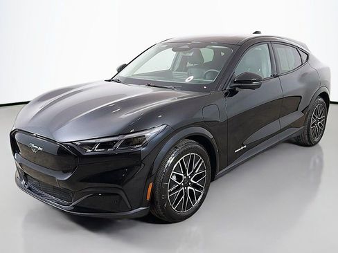 Used 2025 Ford Mustang Mach-E Premium image 10