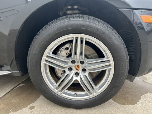 Used 2016 Porsche Macan S image 24