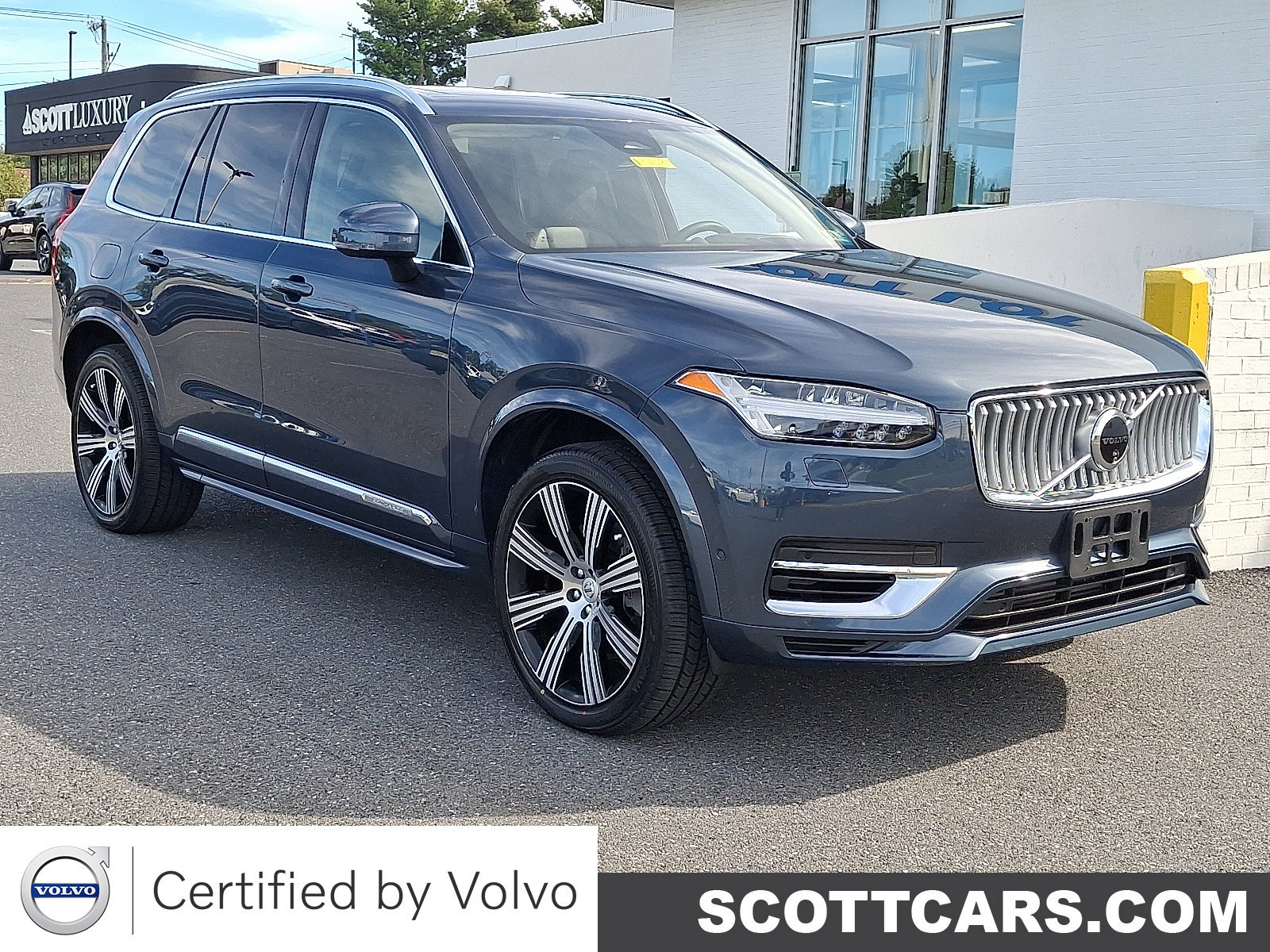 Certified 2024 Volvo XC90 T8 Ultimate w/ Lounge Package AWD/4WD image 1