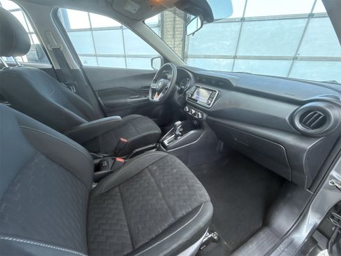 Used 2021 Nissan Kicks S image 16