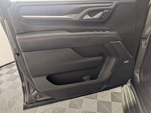 Used 2021 GMC Yukon XL Denali w/ Advanced Technology Package image 10