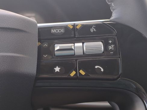 New 2026 Kia Sorento LX FWD image 18
