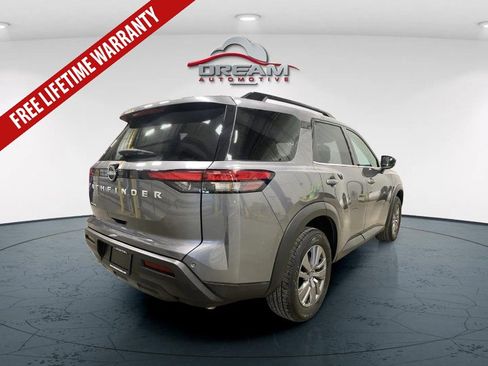 Used 2025 Nissan Pathfinder SV FWD image 18