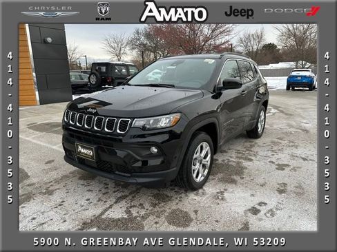 New 2026 Jeep Compass Latitude image 1
