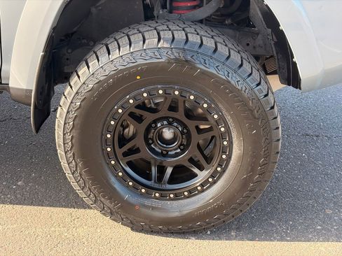 Used 2017 Toyota 4Runner TRD Pro AWD/4WD image 9