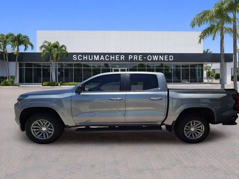 Used 2023 Chevrolet Colorado LT RWD image 4