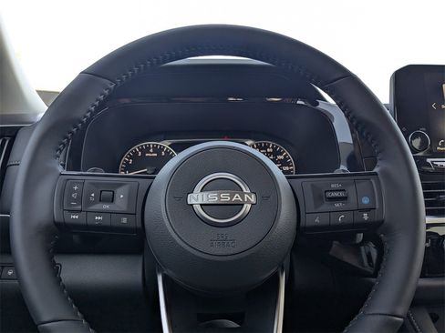 New 2025 Nissan Pathfinder SL image 24