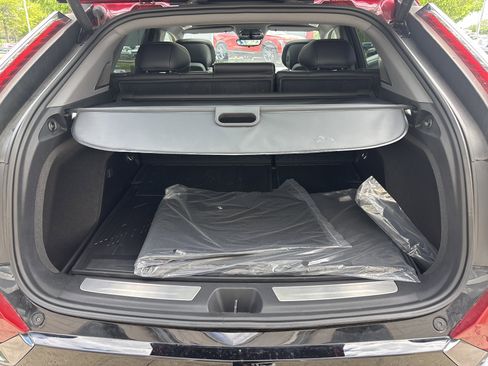 Used 2025 Cadillac Optiq Sport 2 w/ LPO, Floor Liner Package AWD/4WD image 34
