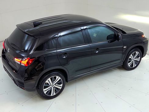 Used 2024 Mitsubishi Outlander Sport ES AWD/4WD image 16