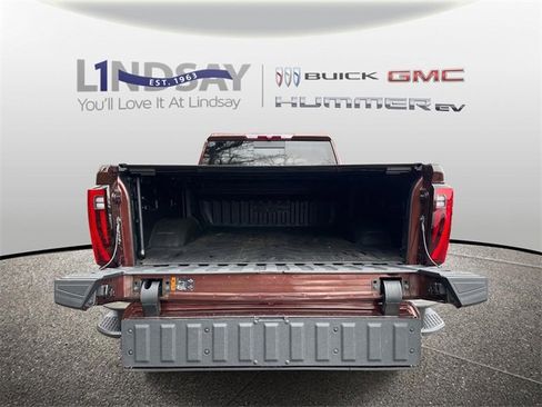 Certified 2024 GMC Sierra 2500 SLT w/ SLT Premium Package image 11