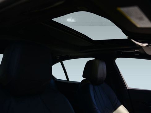 Used 2024 BMW i5 eDrive40i w/ Premium Package image 14