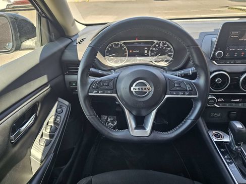 Used 2021 Nissan Sentra SV FWD image 27