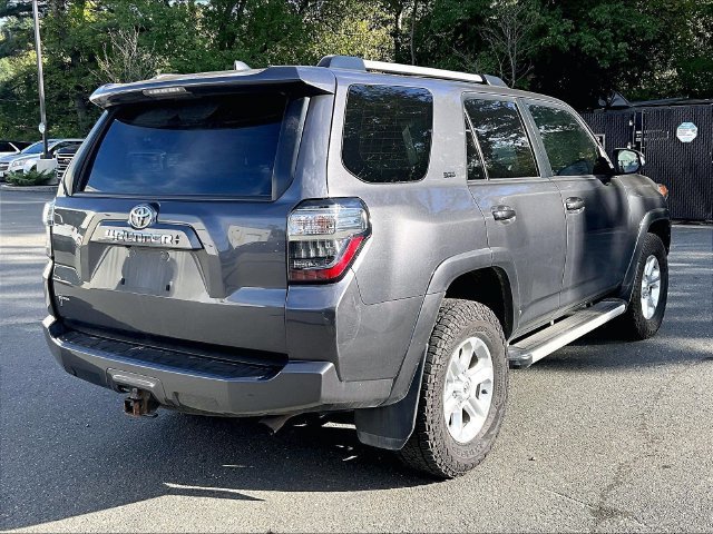 Used 2023 Toyota 4Runner SR5 Premium w/ Moonroof Package AWD/4WD image 4