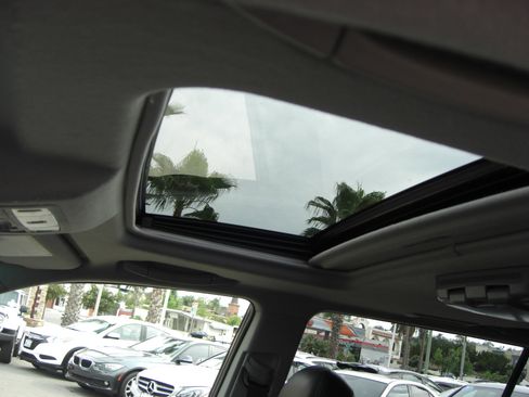 Used 2009 Toyota Highlander Sport FWD image 7