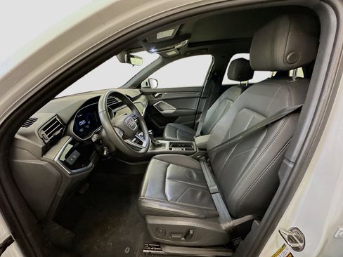 Used 2025 Audi Q3 2.0T Premium image 13