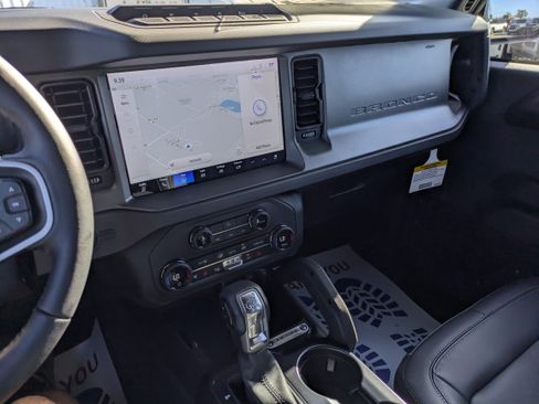 New 2025 Ford Bronco Badlands image 47