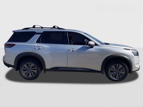 New 2025 Nissan Pathfinder SV image 6