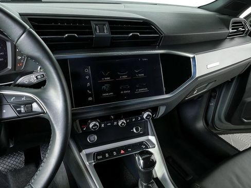 Used 2019 Audi Q3 2.0T Premium w/ Convenience Package image 12